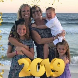 Meet your Posher, Debbie